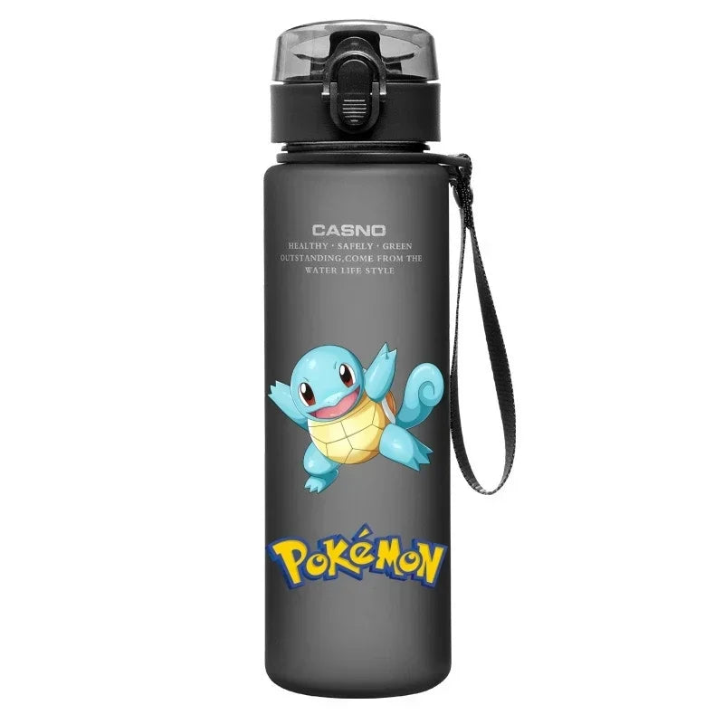 560ML Pokémon Wasserbecher Pikachu Mewtu Gengar Tragbare Plastik-Cartoon-Outdoor-Sport-Großraum-Reise-Wander-Wasserflasche