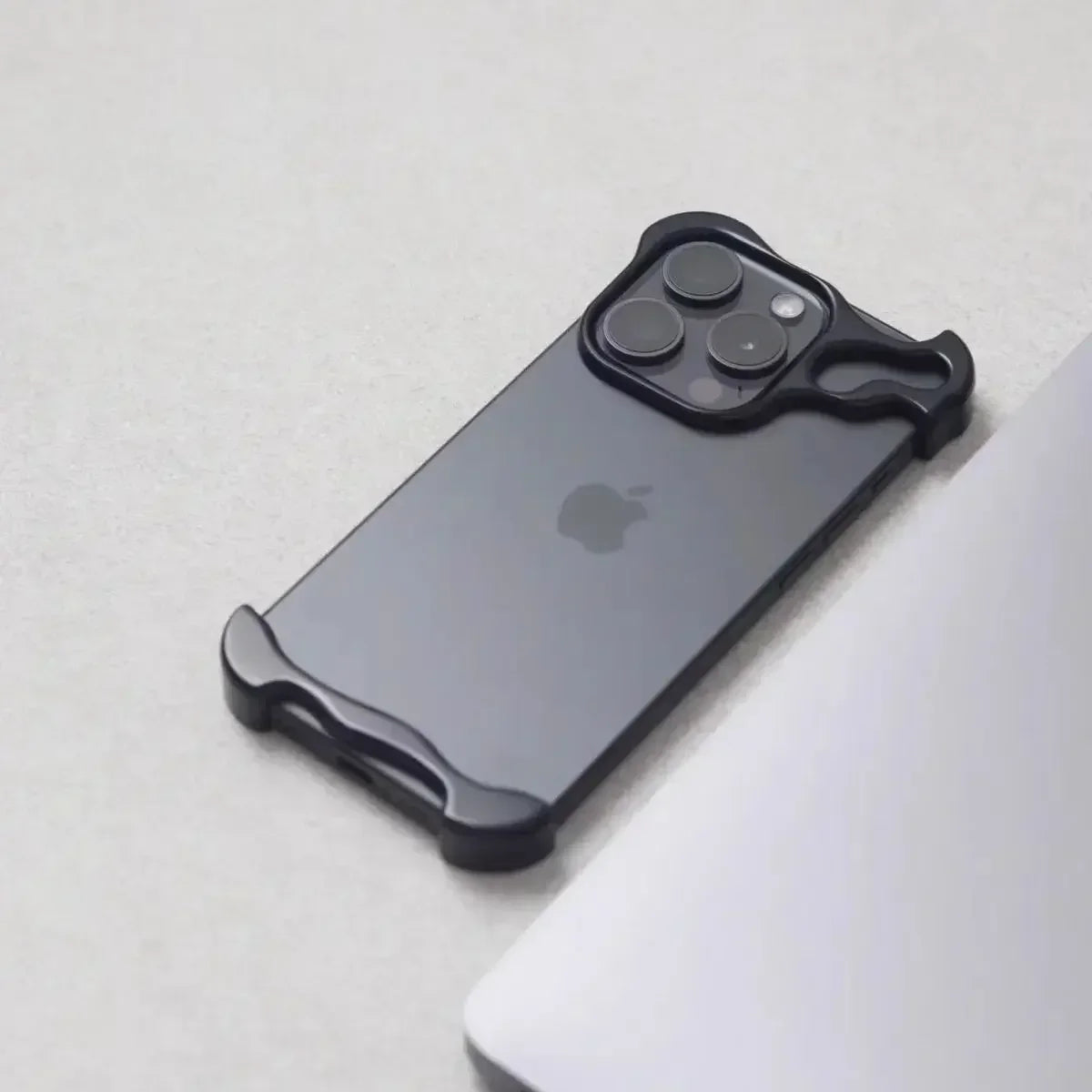 Unregelmäßige Metallstoßfänger Handyhülle für iPhone 17 16 15 14 13 12 Pro Max Plus Linsenfilmschutz Nackte Aluminium Stoßfeste Abdeckung