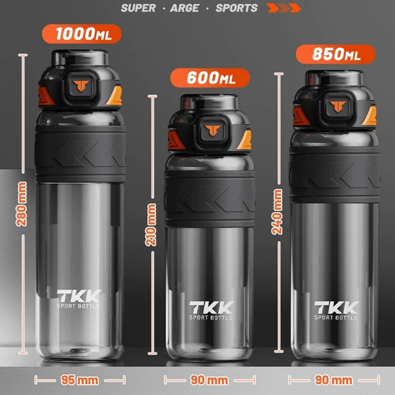 TKK 600/800/1000ml Sport-Trinkflasche Tritan BPA-frei Strohhalm Tragbar Auslaufsicher Kunststoff Trinkgeschirr Outdoor Fitness Kanne