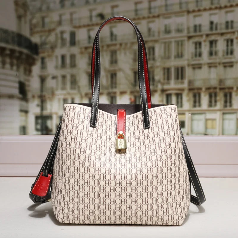 CH Premium Vielseitige Leder Umhängetasche Damen Große Kapazität Alltags Pendler Tasche Buchstabenmuster Design Damen Mode