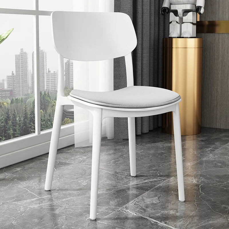 Bequeme Esszimmerstühle Europäischer Kunststoff Küche Moderne nordische Esszimmerstühle Ultraleicht Trendy Chaises Salle Manger Möbel
