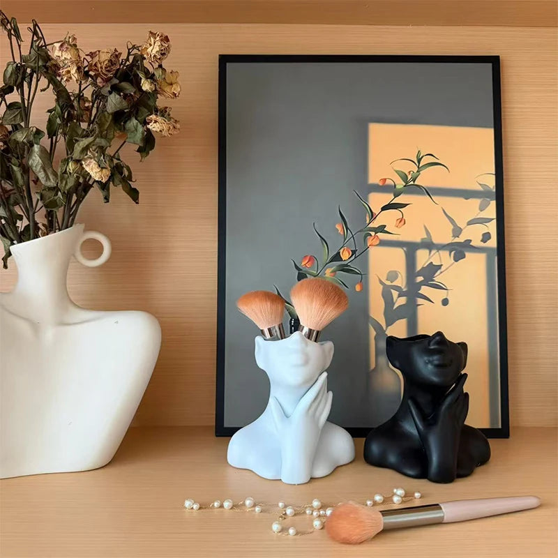 Multi-Functional Desk Organizer Creative Human Body Art Vase Makeup Brush And Pen Holder Statue Ornament Home Office Decor