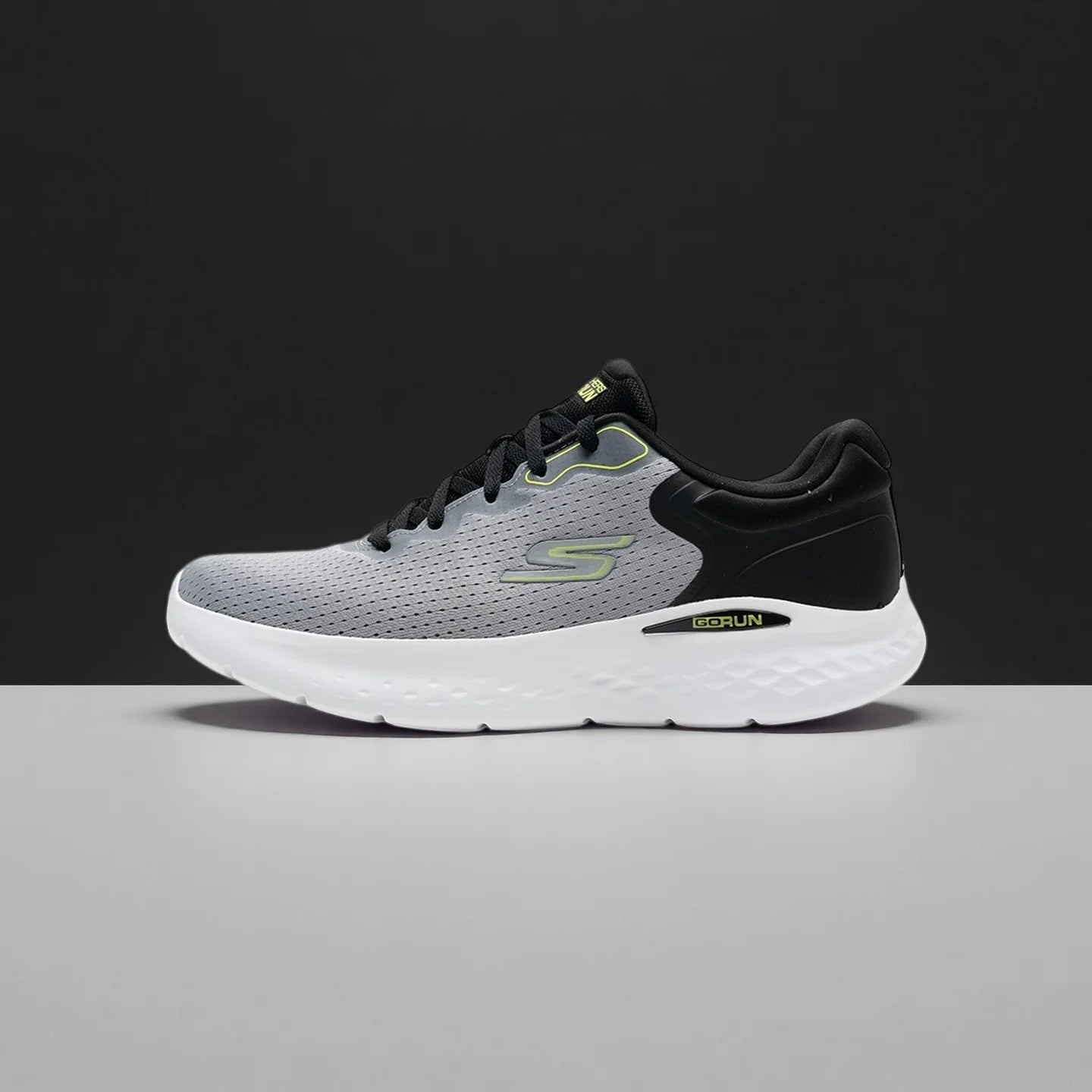 Skechers Mens Running Shoes Designer Sneakers Thick-Soled Height-Increasing Sports Shoes 220898-GYBK