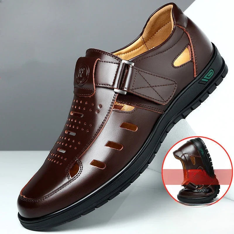 Sandales Homme en Cuir Véritable Chaussures Décontractées Respirantes d'Été pour Homme Sabots à Enfiler Extérieur Antidérapantes Faites à la Main Sandales