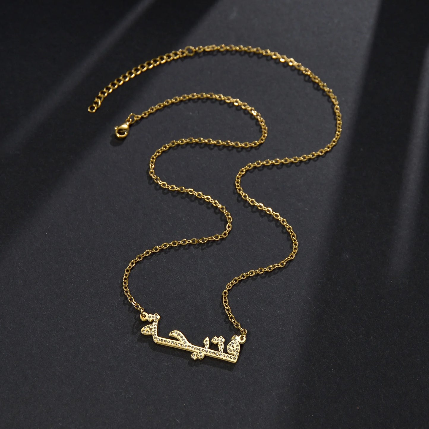 Diamon Collier personnalisé avec nom arabe en acier inoxydable pour femme – Pendentif avec nom zircon pour bébé – Ras du cou – Bijoux islamiques