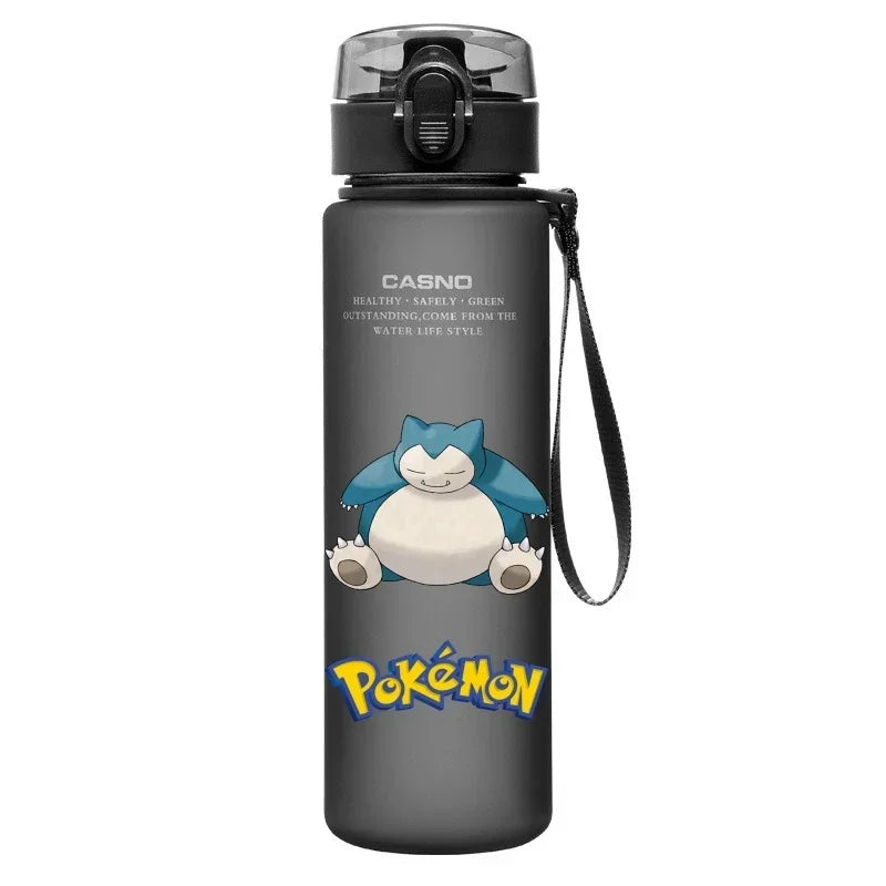 560ML Pokémon Wasserbecher Pikachu Mewtu Gengar Tragbare Plastik-Cartoon-Outdoor-Sport-Großraum-Reise-Wander-Wasserflasche