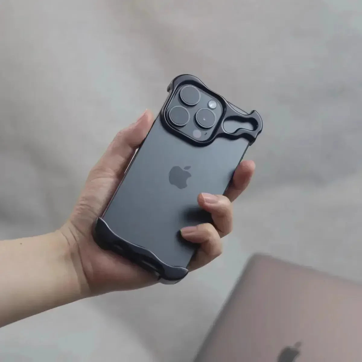 Unregelmäßige Metallstoßfänger Handyhülle für iPhone 17 16 15 14 13 12 Pro Max Plus Linsenfilmschutz Nackte Aluminium Stoßfeste Abdeckung