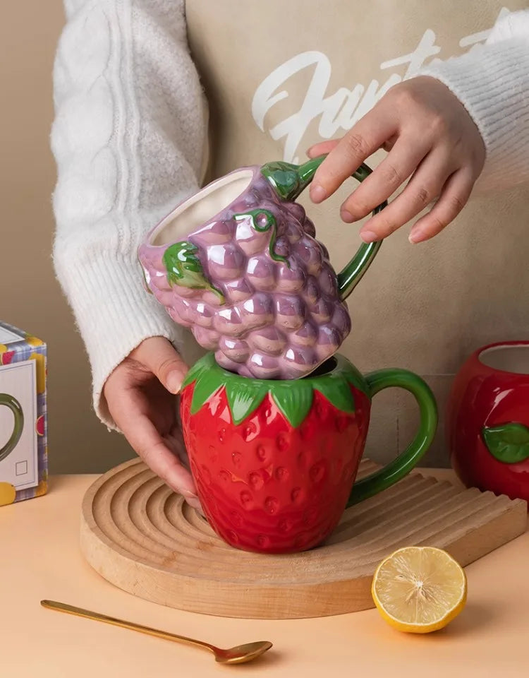 Dreidimensionale Frucht-Porzellan-Kaffeetasse Große Kapazität Apfel-Erdbeer-Tasse Zuhause Nachmittagstee Dessert Tee Tasse Paar Tasse