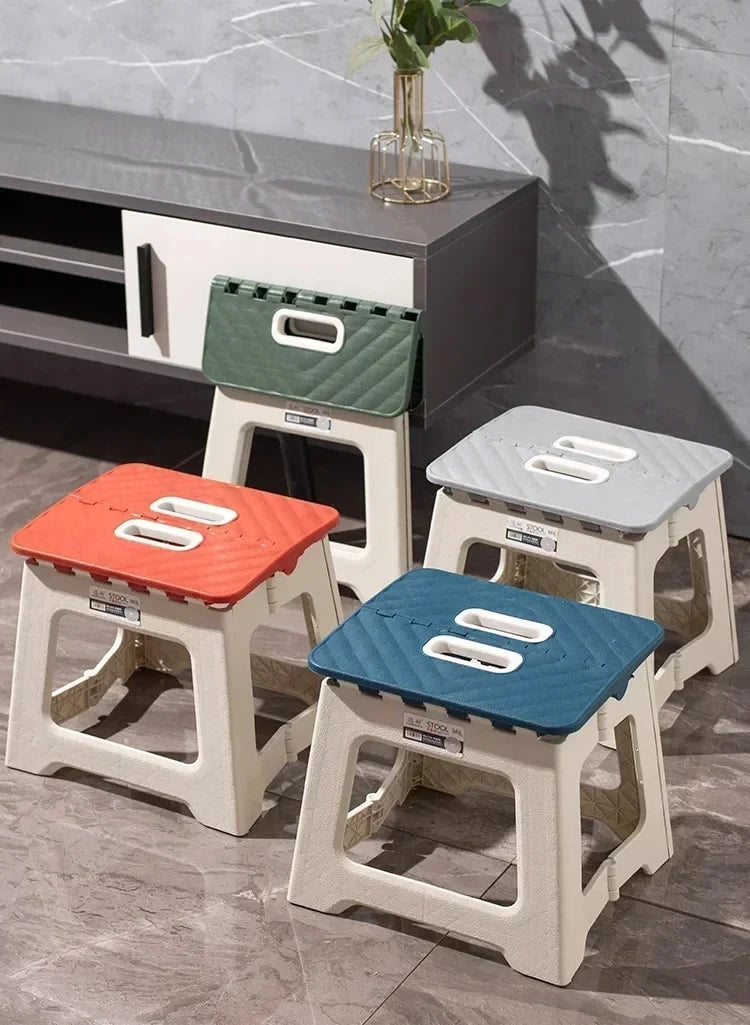 Tabouret pliant portable Chaise en plastique épaissie Chaise de camping portable d'extérieur, chaise pliante de plage, chaise pour enfants en famille