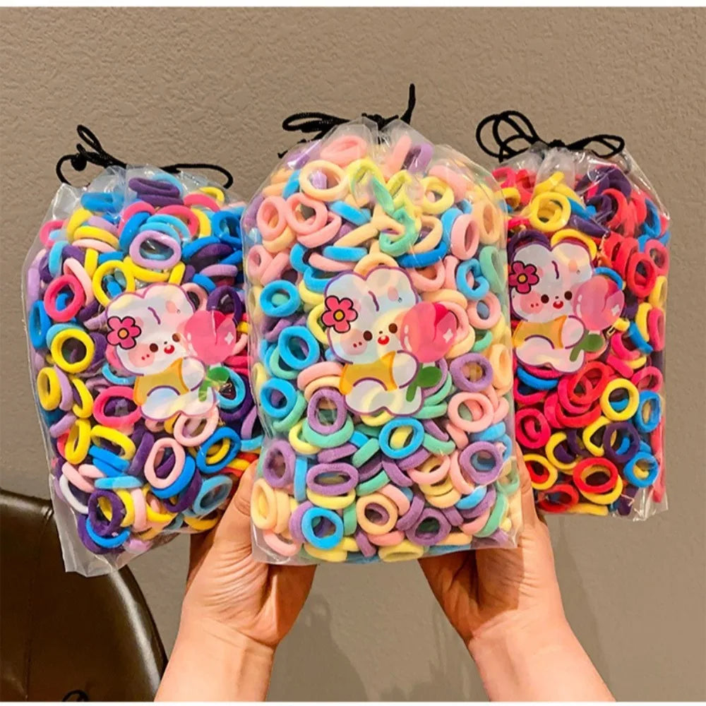 Lot de 100 bandeaux pour enfants marron et noir, mini élastiques mignons, corde à cheveux couleur bonbon, anneau à cheveux coréen sans danger, couvre-chef pour enfant