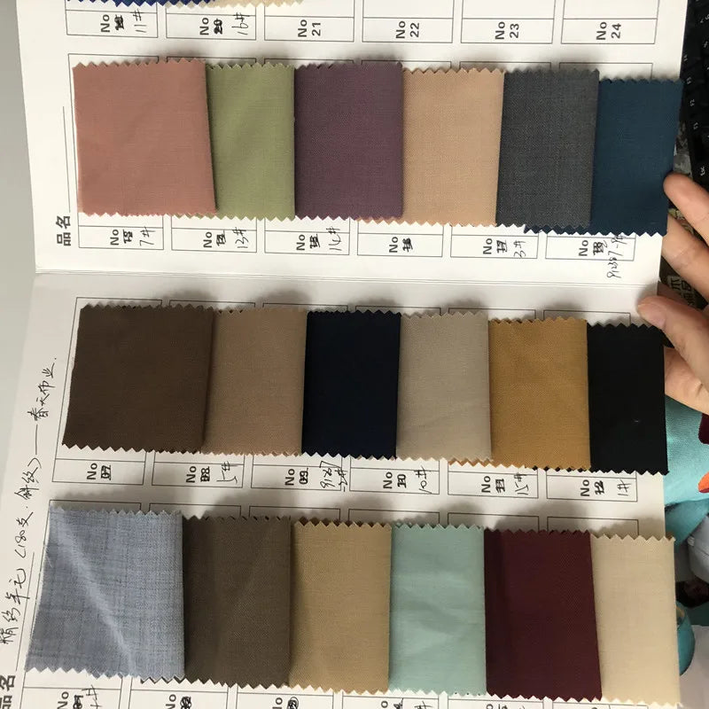 Italienischer Kammgarn-Twill-Stoff – knitterarm – Designeranzüge und Hosenmaterial für Business-Kleidung im Großhandel