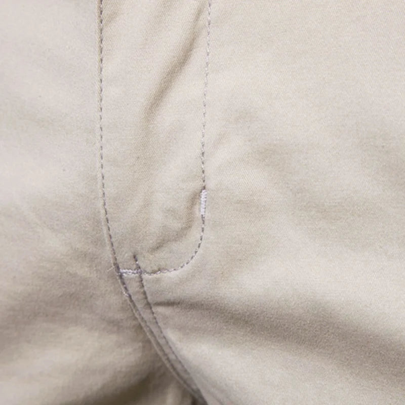 Nouveau short décontracté d'été pour homme - Pantalon coupe slim à jambe droite de cinq pouces dans des couleurs unies tendance pour les vêtements masculins.