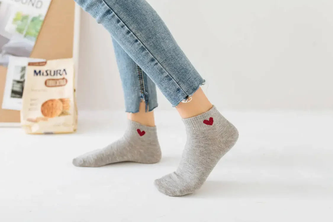 Frühling und Herbst Liebesherz MusterDamen Socken Lässige Sportsocken Kurze Bootssocken Süße reine Baumwolle Knöchelsocken Harajuku