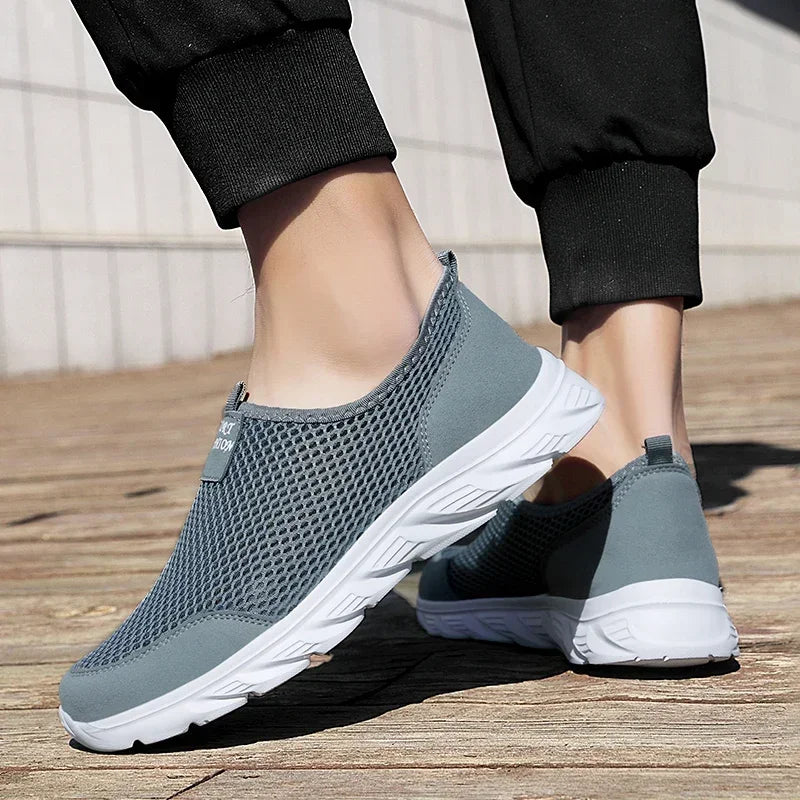 Nouvelles Chaussures de Course pour Hommes Chaussures de Sport Respirantes Légères Tendance Été en Maille Respirante pour Hommes Grandes Tailles 38-47