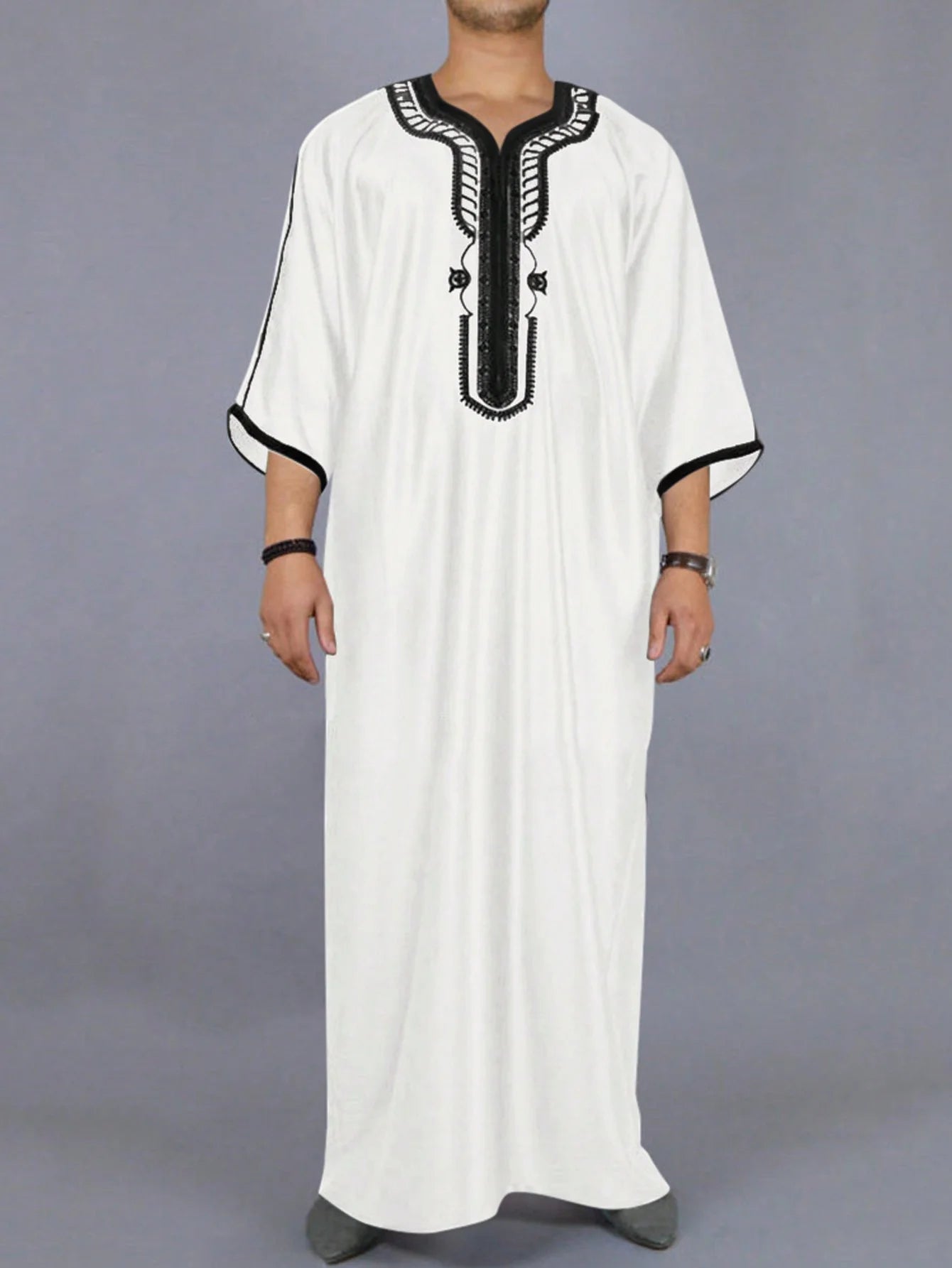 2025 Summer New jubah Muslim Men's Robe Short Sleeve Embroidered Arab Ethnic Style Men's Islamic Clothing