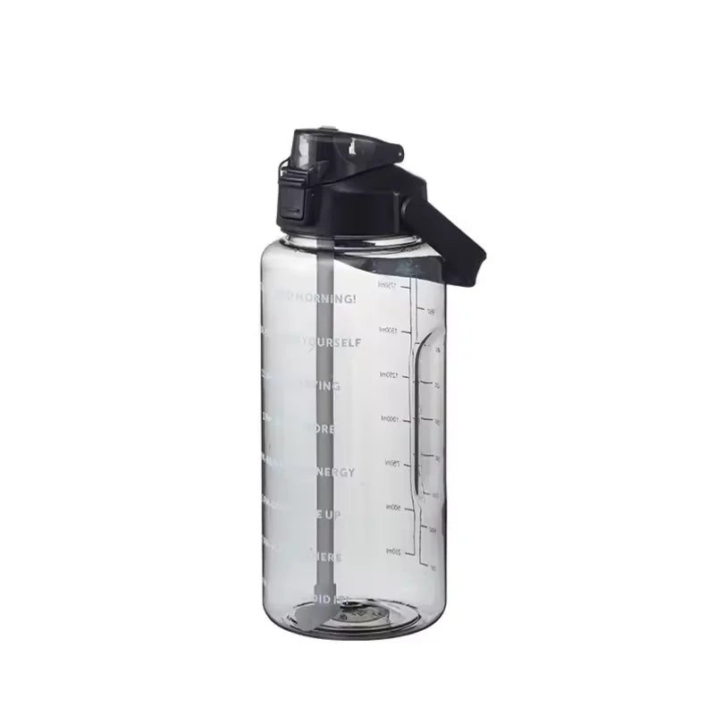 Bouteille d'eau en plastique de 2 litres avec paille, grande bouteille portable de voyage, tasse de sport fitness grande valeur, grosse tasse universelle pour adultes