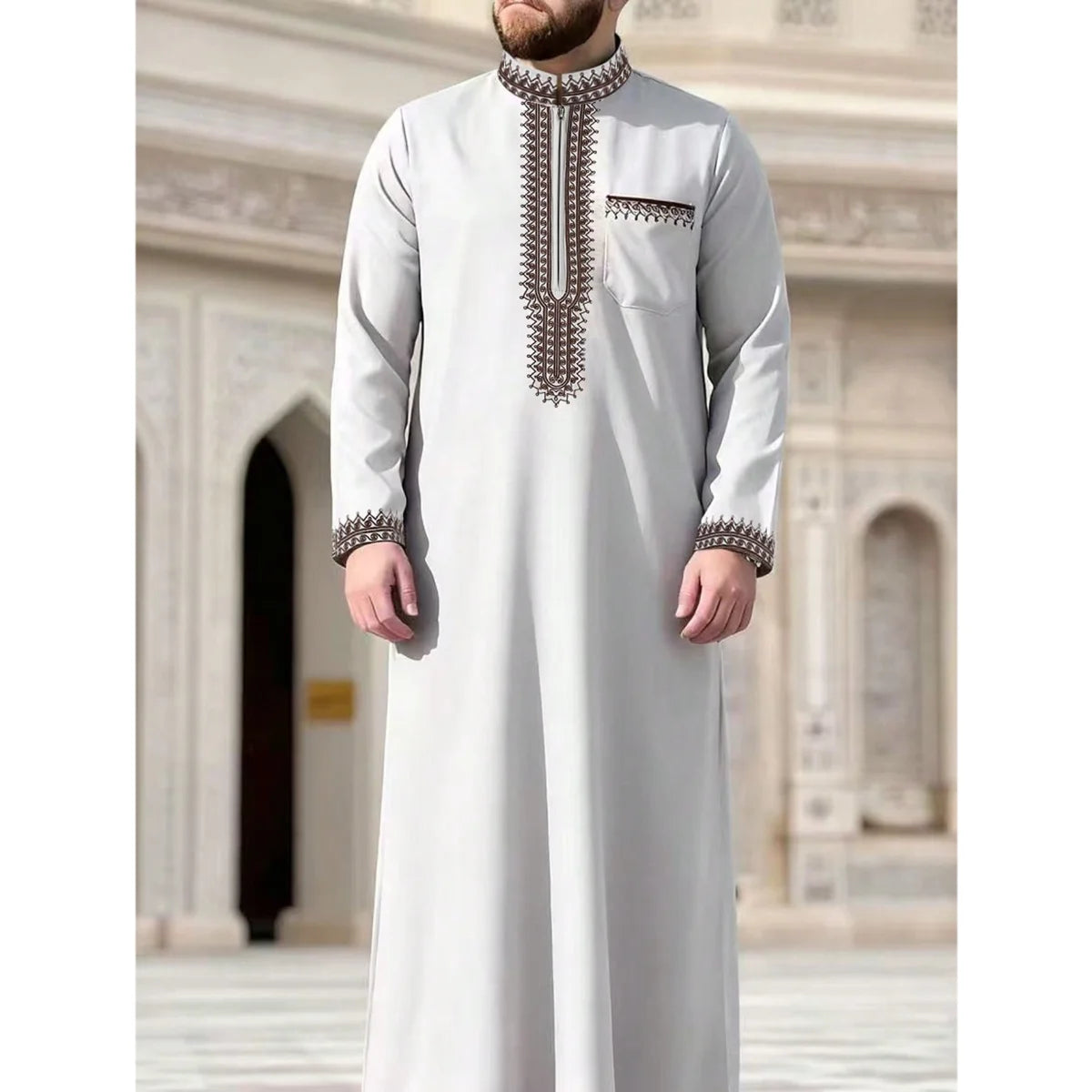 Neue muslimische Herren-Robe, islamische Kapuzen-Ethno-Kleidung, elegante Retro-Nahost-Stickerei, schlichte, lässige Herren-Robe