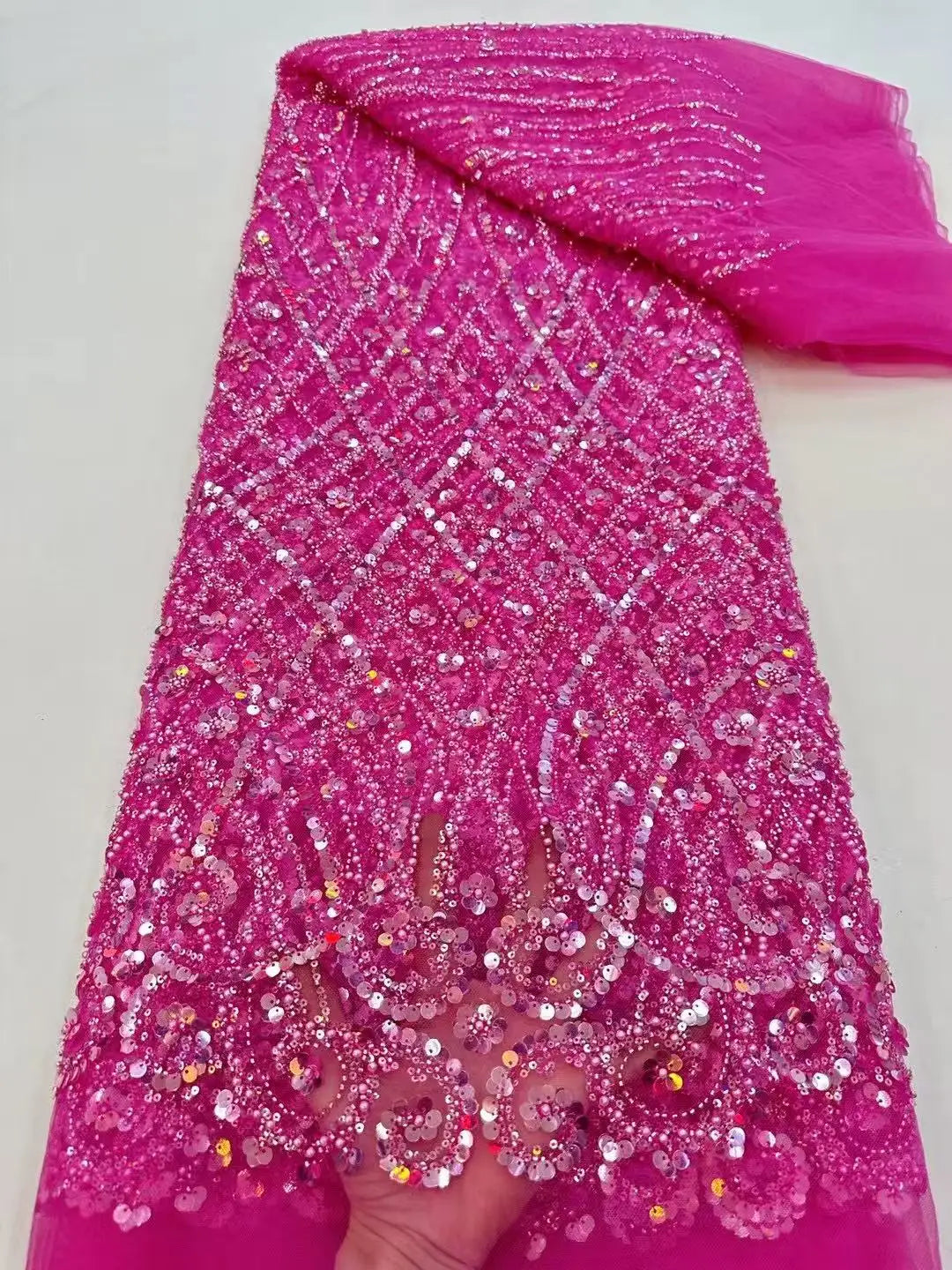 Afrikanische Pailletten-Spitzenstoffe Mode Nigerianische Stickerei Perlen-Tüllspitze Hochwertig zum Nähen von Kleidern Partykleid