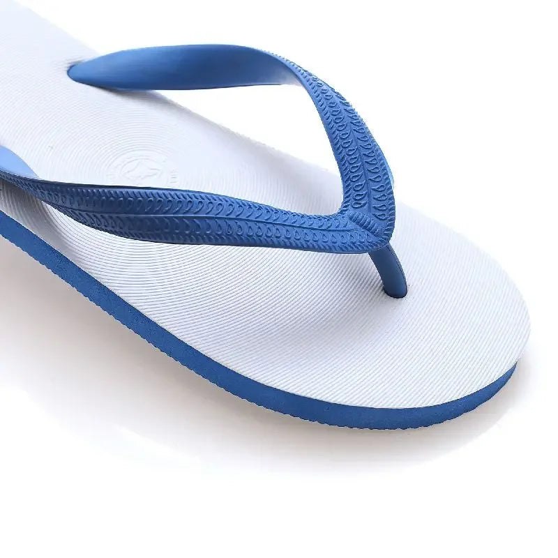 Tongs Enfant, Pantoufles d'Été, Tongs Décontractées Antidérapantes pour Garçons, Respirantes, Couleur Unie, Confortables pour la Plage
