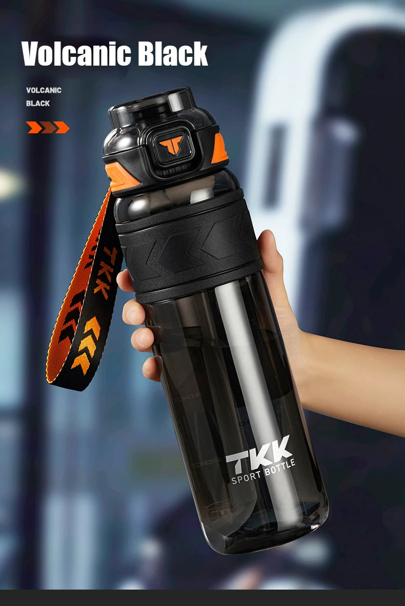 TKK 600/800/1000ml Sport-Trinkflasche Tritan BPA-frei Strohhalm Tragbar Auslaufsicher Kunststoff Trinkgeschirr Outdoor Fitness Kanne