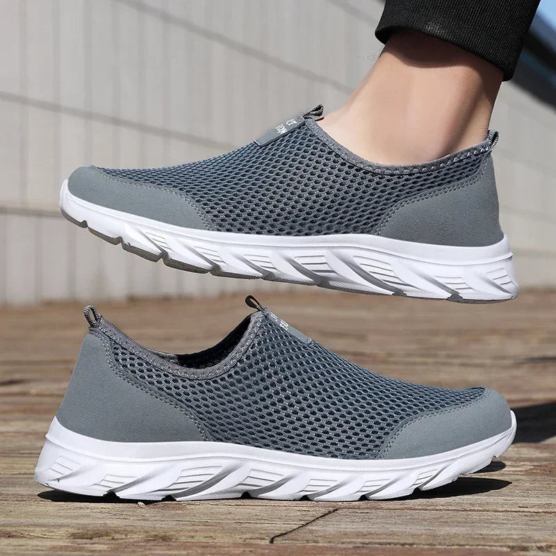 Nouvelles Chaussures de Course pour Hommes Chaussures de Sport Respirantes Légères Tendance Été en Maille Respirante pour Hommes Grandes Tailles 38-47