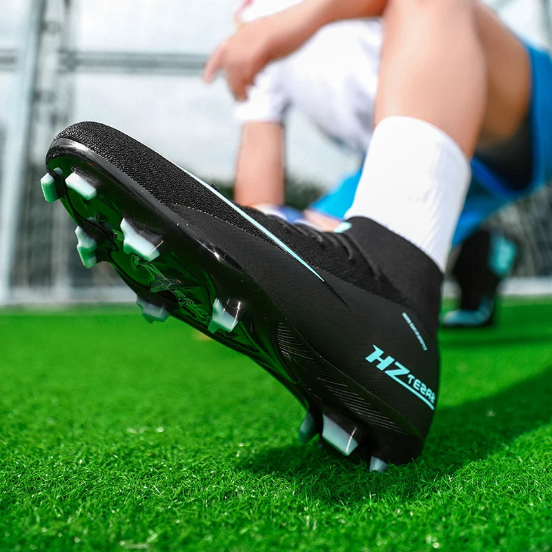Neue hochwertige Herren Fußballschuhe TF/FG Trainingsfußballschuhe Ultraleichte rutschfeste Turf-Fußballschuhe Chuteira Campo