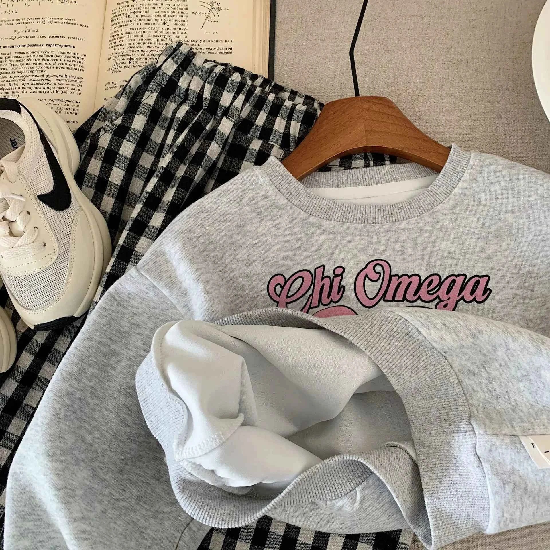 Children s Sweatshirt 2025 Autumn New Boys Cartoon Print Pullover Cute And Versatile Top