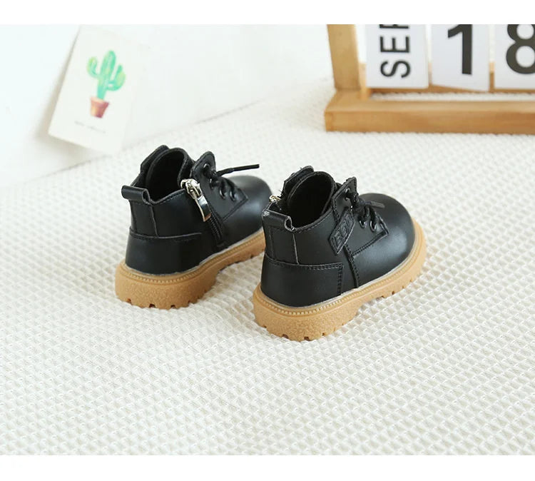2024 New Spring/Autumn Baby Boots Leather British Style Boys Fashion Boots Rubber Sole Zip Side Toddler Girls Ankle Boots 15-25