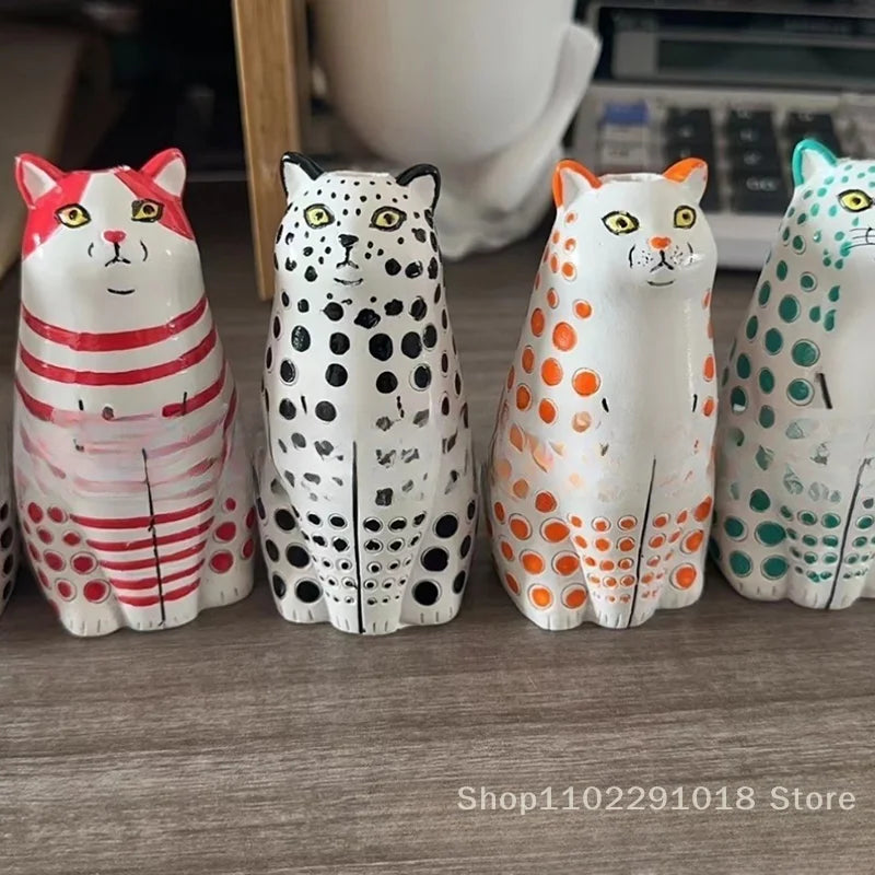 Vase | Resin Crafts Polka Dot Cat Vase For Cat Lovers