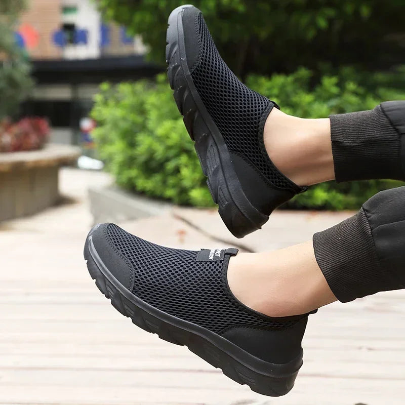 Nouvelles Chaussures de Course pour Hommes Chaussures de Sport Respirantes Légères Tendance Été en Maille Respirante pour Hommes Grandes Tailles 38-47
