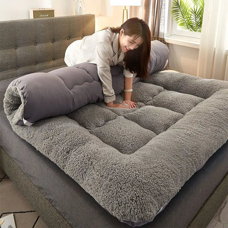 Neueste verdickte warme Lammwolle Matratze Tatami Matratze Studentenwohnheim Matratze Rutschfest faltbar für Schlafzimmer Sofa Bett 매트리스