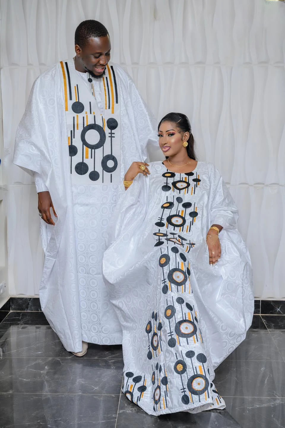 Robes africaines pour femmes, bazin riche, motif brodé, longueur ras du sol, avec écharpe, design pour couple