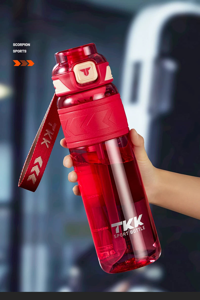 TKK 600/800/1000ml Sport-Trinkflasche Tritan BPA-frei Strohhalm Tragbar Auslaufsicher Kunststoff Trinkgeschirr Outdoor Fitness Kanne