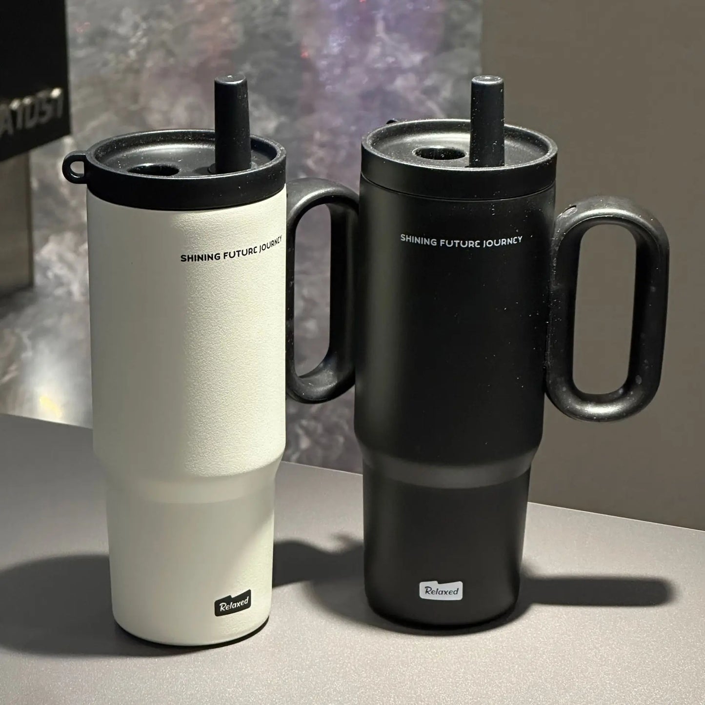 Gobelet isotherme en acier inoxydable 720 ML avec paille et anse, tasse isotherme sous vide pour café glacé, bouteille d'eau portable pour voiture et extérieur