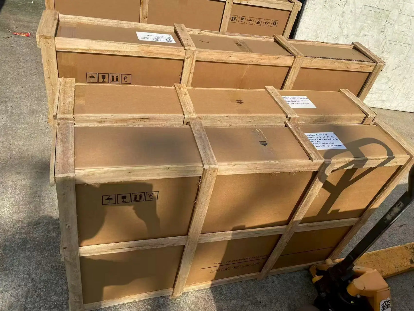 Erleben Sie atemberaubende Bilder auf einem neuen originalen ultradünnen 65-Zoll-4K-Smart-OLED-TV mit flüssiger 120-Hz-Bildwiederholrate für Kinogenuss