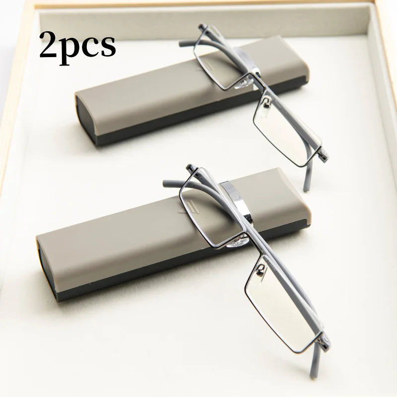 Lot de 2 lunettes de lecture anti-lumière bleue ultra-légères en TR90, lunettes de presbytie de sport pour femmes et hommes, pour la vue de loin, avec étui +1,2