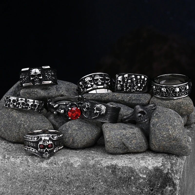 Livraison gratuite Bague homme en acier inoxydable 316L motif crâne avec zircon rouge Bijoux amulettes Cadeau pour petit ami style Punk Rock Vintage 2023 Nouveauté