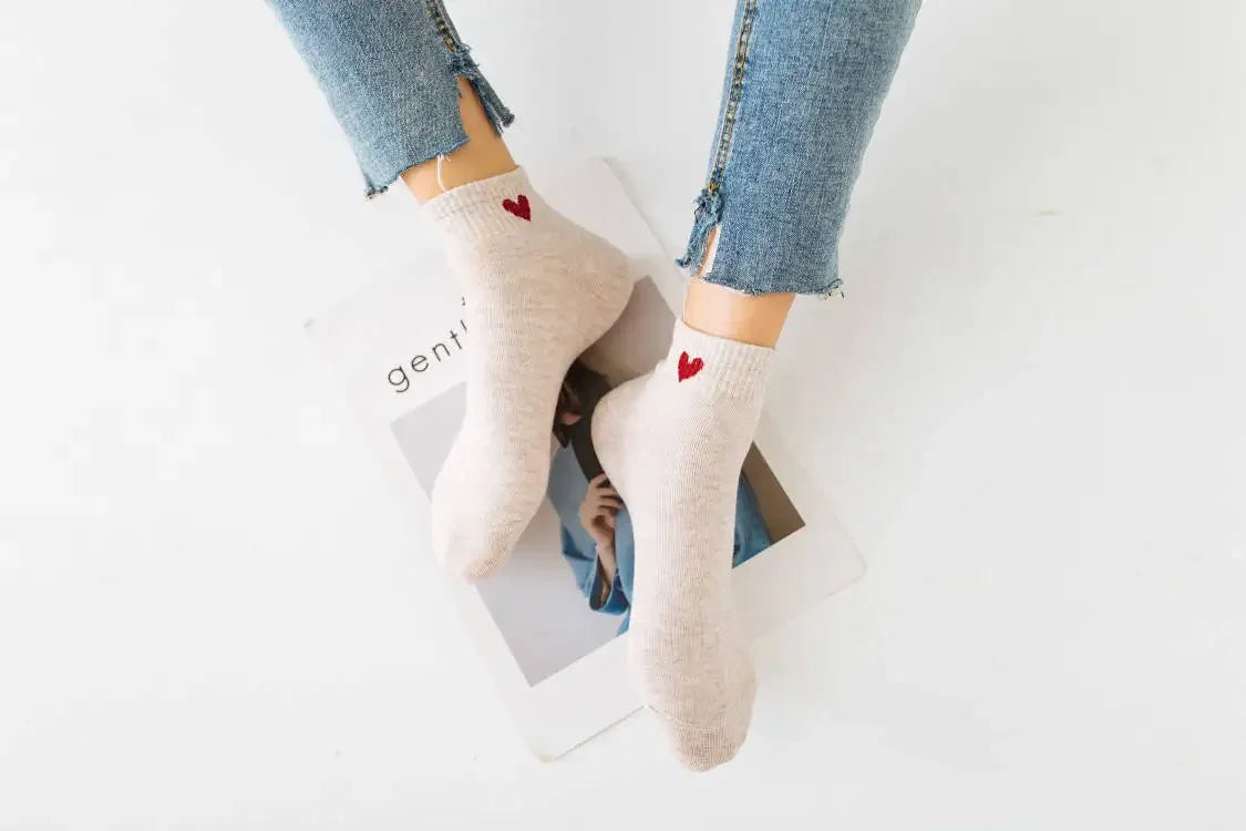 Frühling und Herbst Liebesherz MusterDamen Socken Lässige Sportsocken Kurze Bootssocken Süße reine Baumwolle Knöchelsocken Harajuku