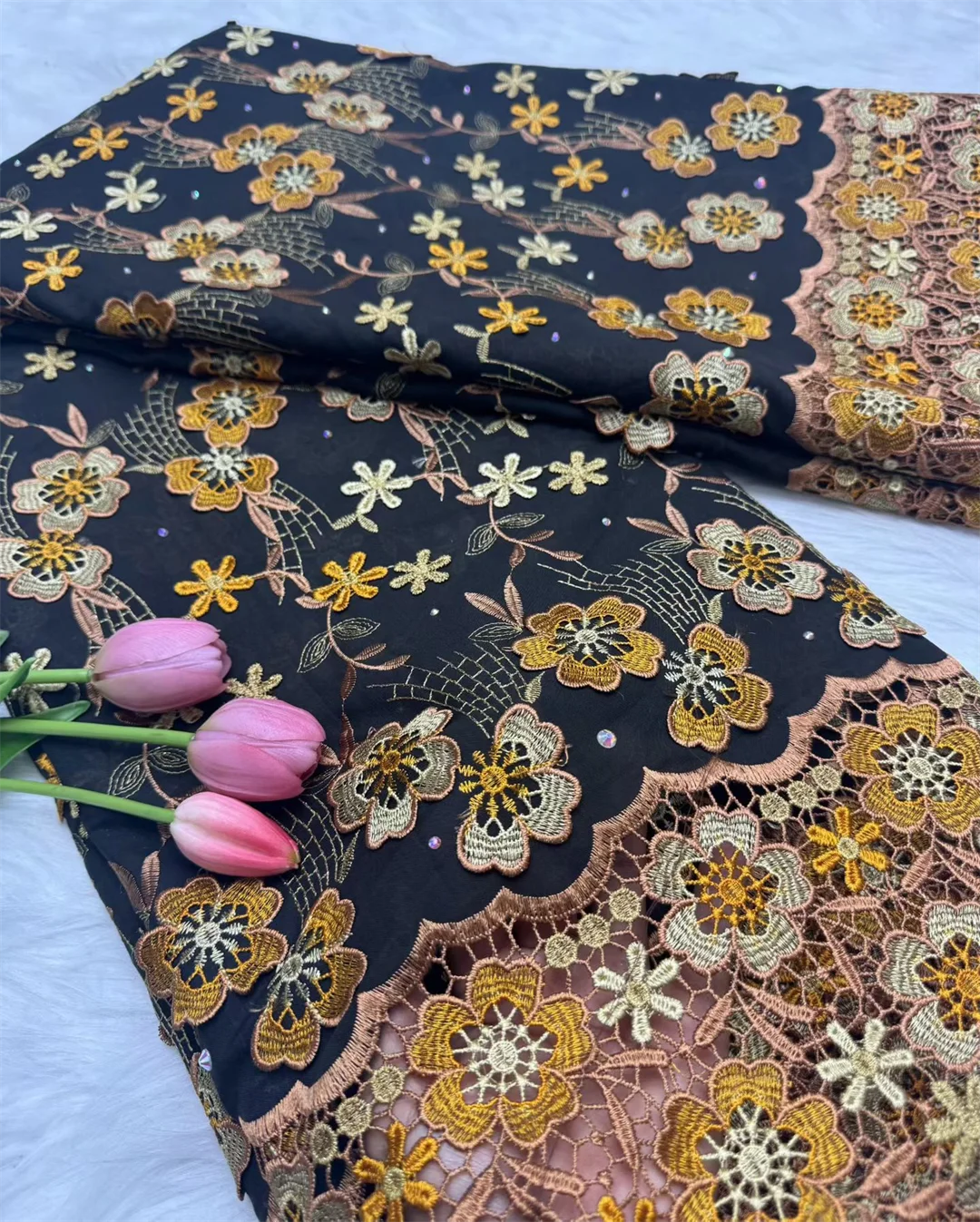 Dentelle Voile Suisse En Suisse Avec Pierres Appliquées Fleur 3D 2026 Tissu De Dentelle Africaine Super Qualité Pour Robe De Mariée En Dentelle