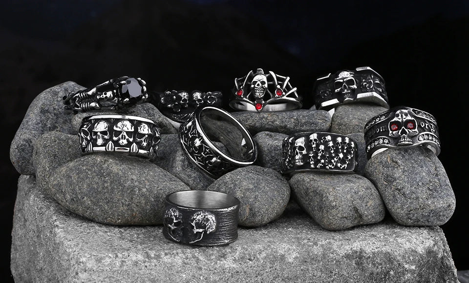 Livraison gratuite Bague homme en acier inoxydable 316L motif crâne avec zircon rouge Bijoux amulettes Cadeau pour petit ami style Punk Rock Vintage 2023 Nouveauté