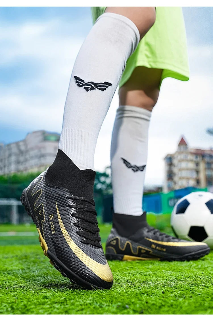 Chaussures de football roses tendance pour hommes, légères et professionnelles, chaussettes intégrées, chaussures de football pour hommes, antidérapantes, originales, baskets de football pour l'extérieur