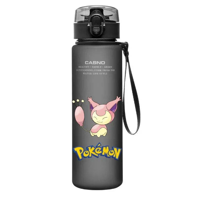 560ML Pokémon Wasserbecher Pikachu Mewtu Gengar Tragbare Plastik-Cartoon-Outdoor-Sport-Großraum-Reise-Wander-Wasserflasche