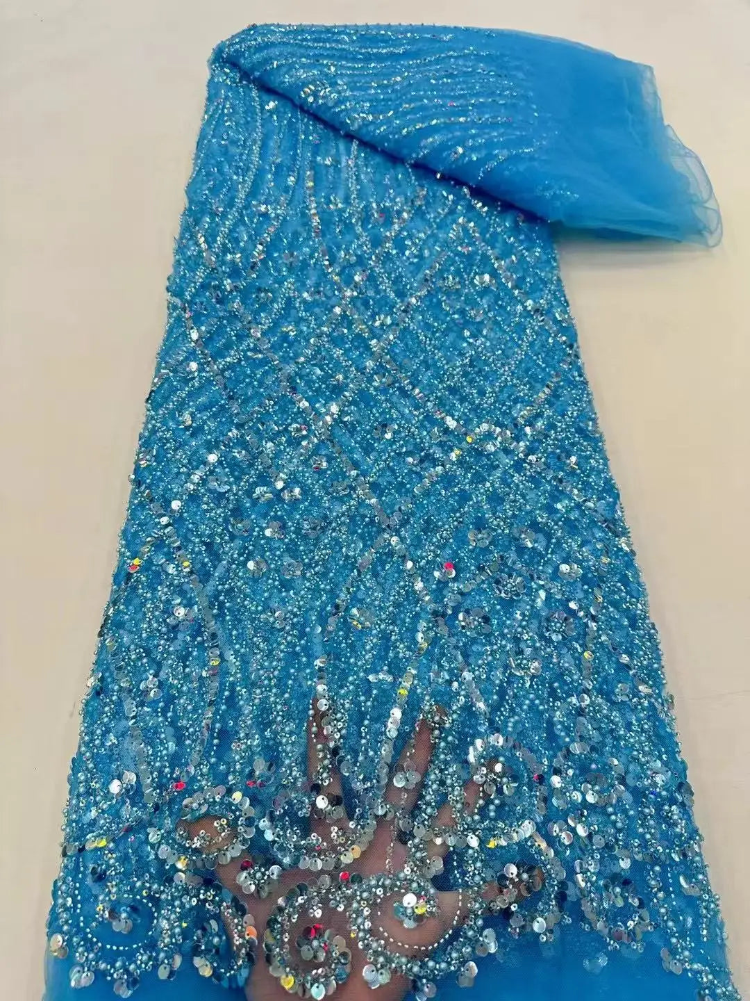 Tissus de dentelle africaine à paillettes Mode broderie nigériane Perles de tulle Tissu de dentelle de haute qualité pour la couture de robes de soirée