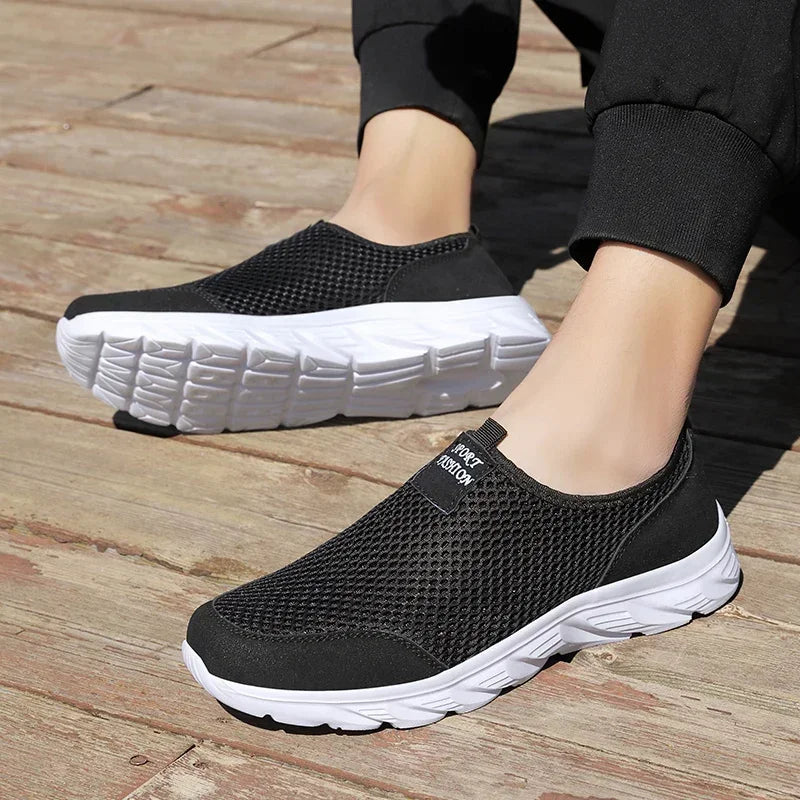 Nouvelles Chaussures de Course pour Hommes Chaussures de Sport Respirantes Légères Tendance Été en Maille Respirante pour Hommes Grandes Tailles 38-47