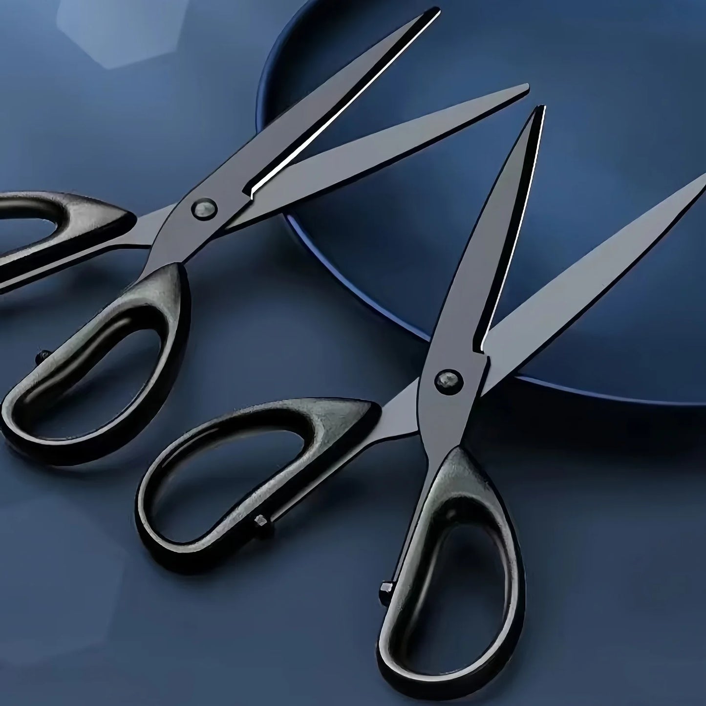 1pc Large Thickened Black Edge Scissors, Blackening Anti-rust Craft, With Non-stick Coating, Widely Suitable For Daily Home