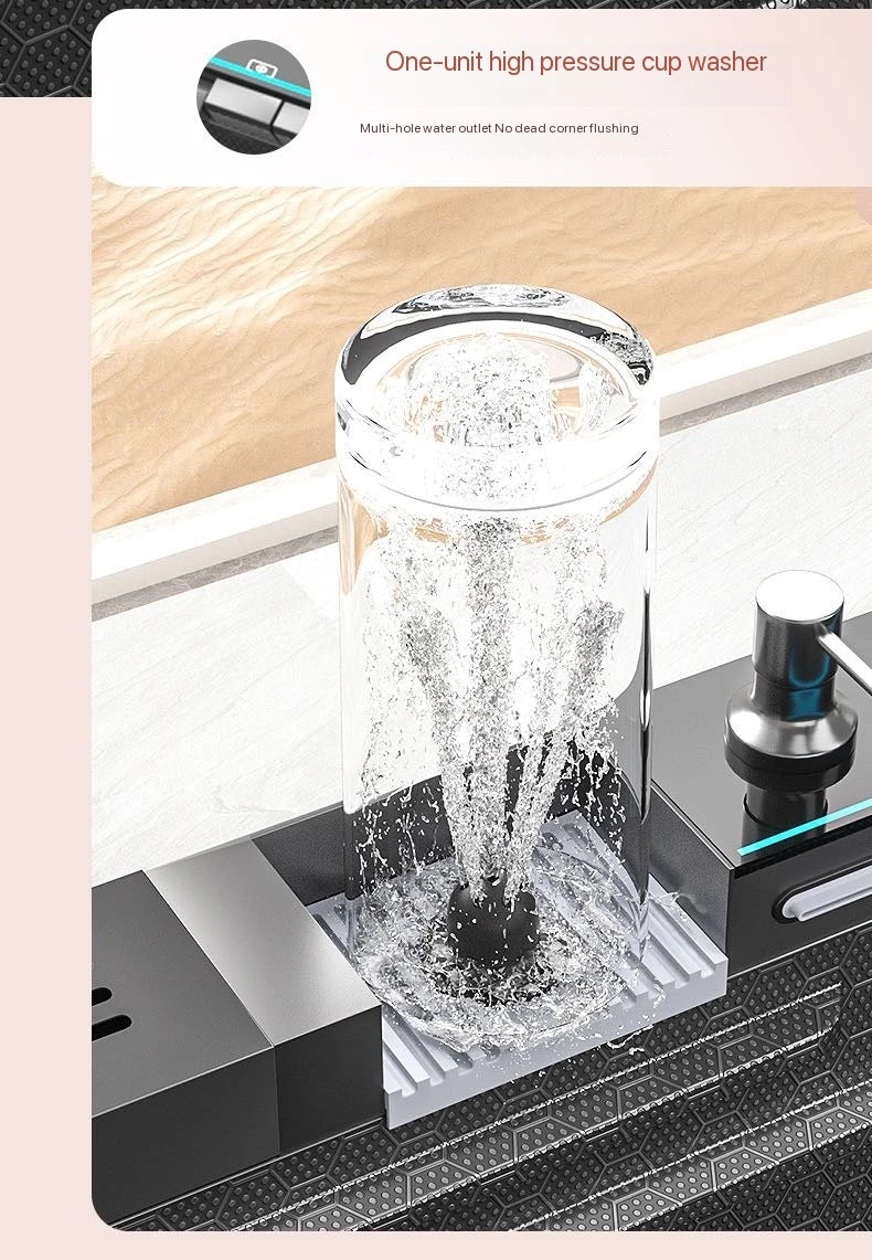 Integrierte Wasserfall-Küchenspüle Waben-Technologie Großes Digitaldisplay Edelstahl-Seifenspender Tassenspüler