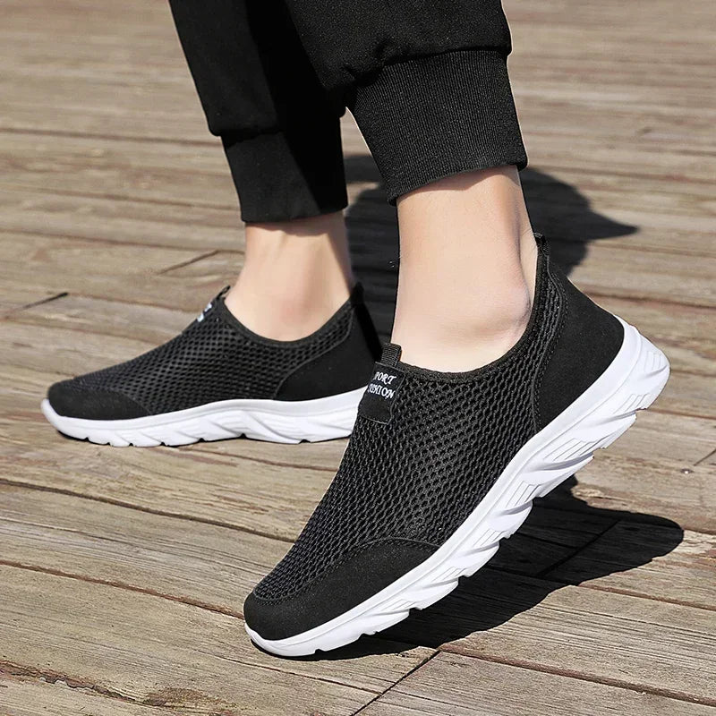 Nouvelles Chaussures de Course pour Hommes Chaussures de Sport Respirantes Légères Tendance Été en Maille Respirante pour Hommes Grandes Tailles 38-47