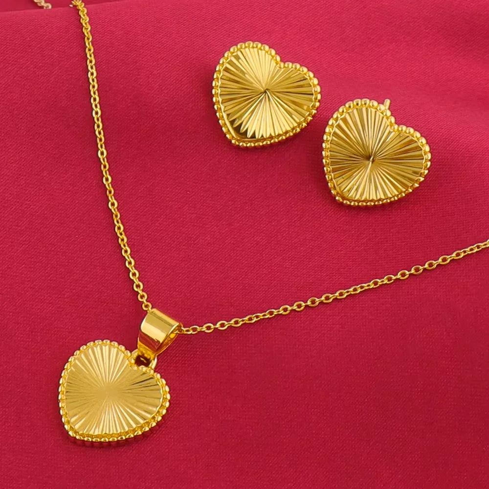 Parure Collier Ras du Cou Pendentif Boucles d'Oreilles Acier Inoxydable Couleur Dorée avec Fleurs pour Femme Bijoux et Accessoires de Mode Féminins
