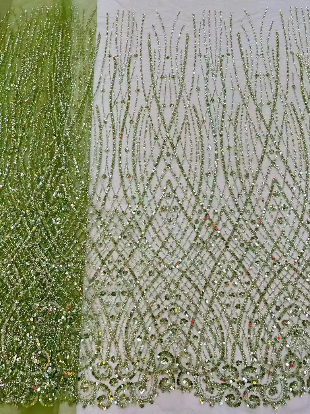 Afrikanische Pailletten-Spitzenstoffe Mode Nigerianische Stickerei Perlen-Tüllspitze Hochwertig zum Nähen von Kleidern Partykleid