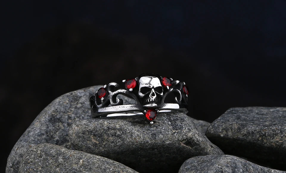 Livraison gratuite Bague homme en acier inoxydable 316L motif crâne avec zircon rouge Bijoux amulettes Cadeau pour petit ami style Punk Rock Vintage 2023 Nouveauté